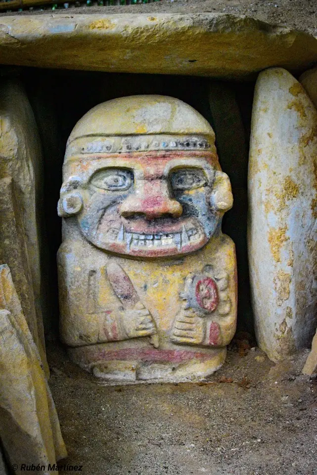 SAN AGUSTIN MISTERIO EN PIEDRA